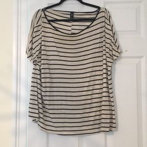 Short sleeve tunic top